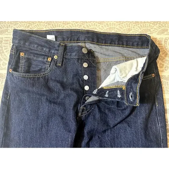 Levi's 501 Original Fit‎ Straight Leg, Button Fly, Size W32 L32 - Picture 6 of 8